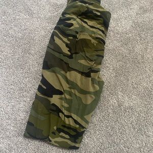Camo leggings